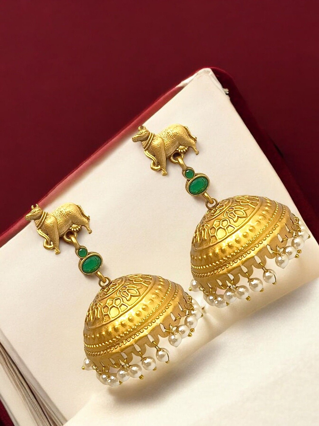 

FEMMIBELLA Animal Shaped Jhumkas Earrings, Gold