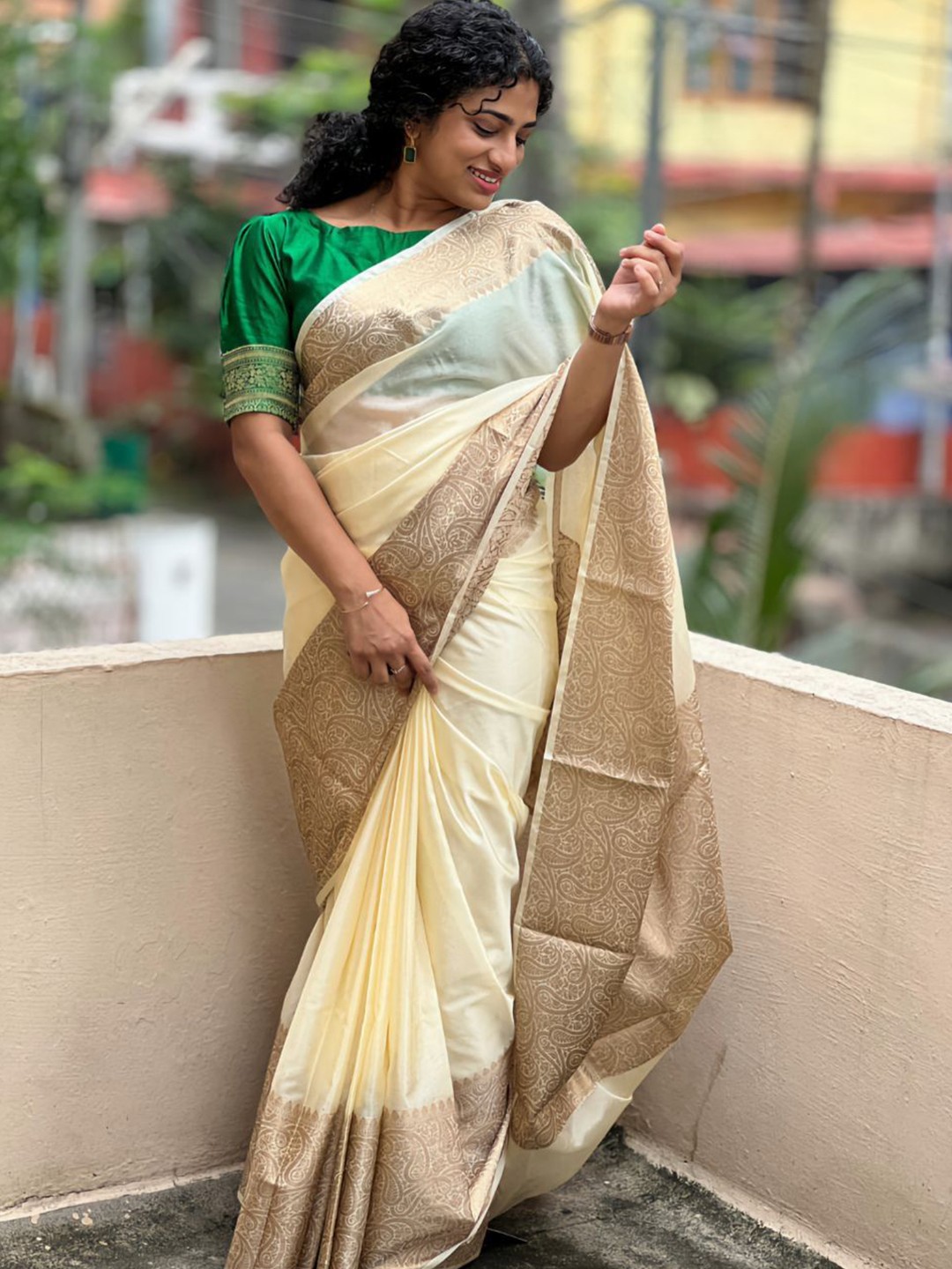 

Wuxi Woven Design Pure Silk Banarasi Saree, Cream