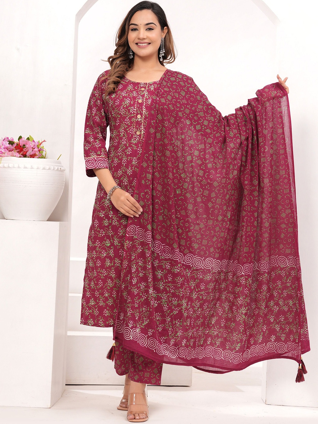 

VASUPRADA Women Floral Printed Regular Kurta with Trousers & With Dupatta, Maroon