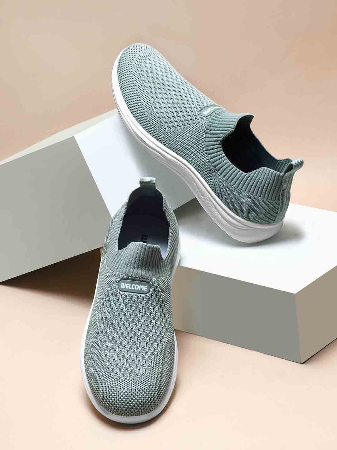 

WELCOME Women Slip-On Sneakers, Green