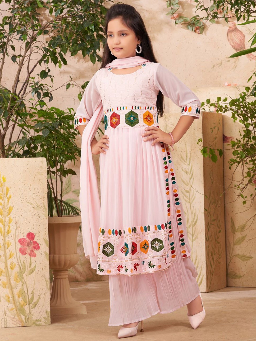 

BAESD Girls Floral Embroidered Regular Kurta with Palazzos & With Dupatta, Pink