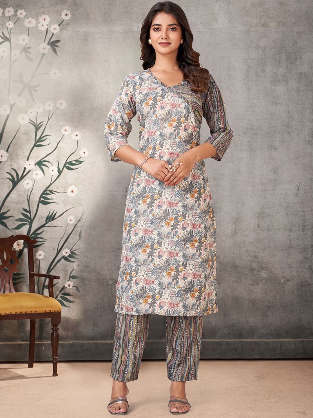 

KALINI Women Ethnic Motifs Printed Regular Kurta with Palazzos, Grey