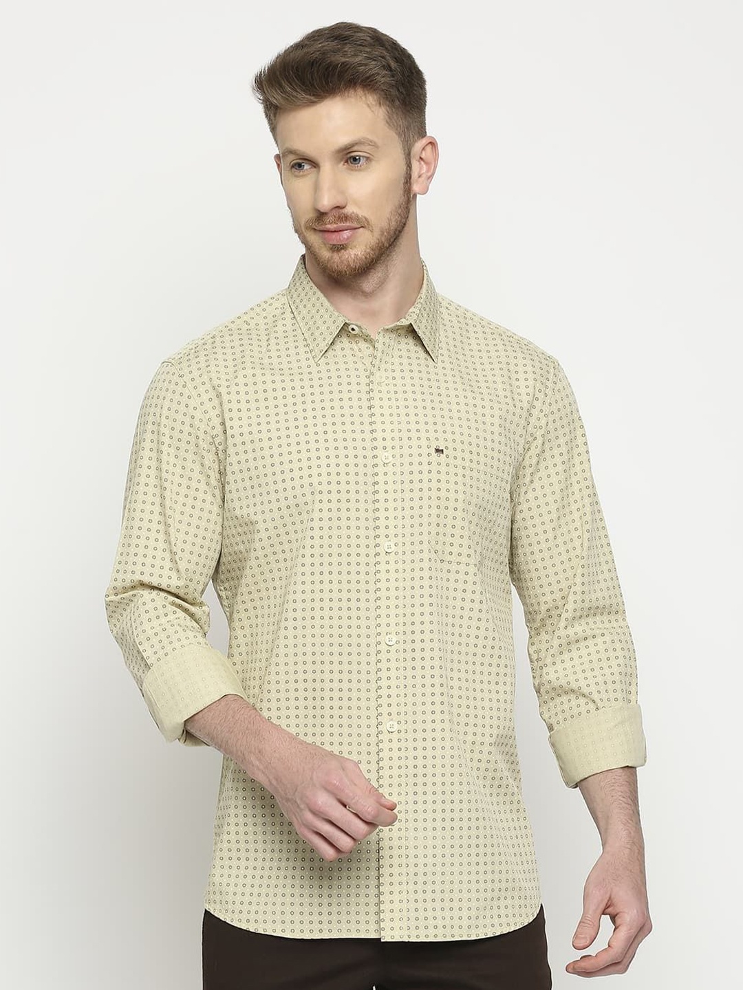 

Basics Men Slim Fit Opaque Printed Casual Shirt, Green