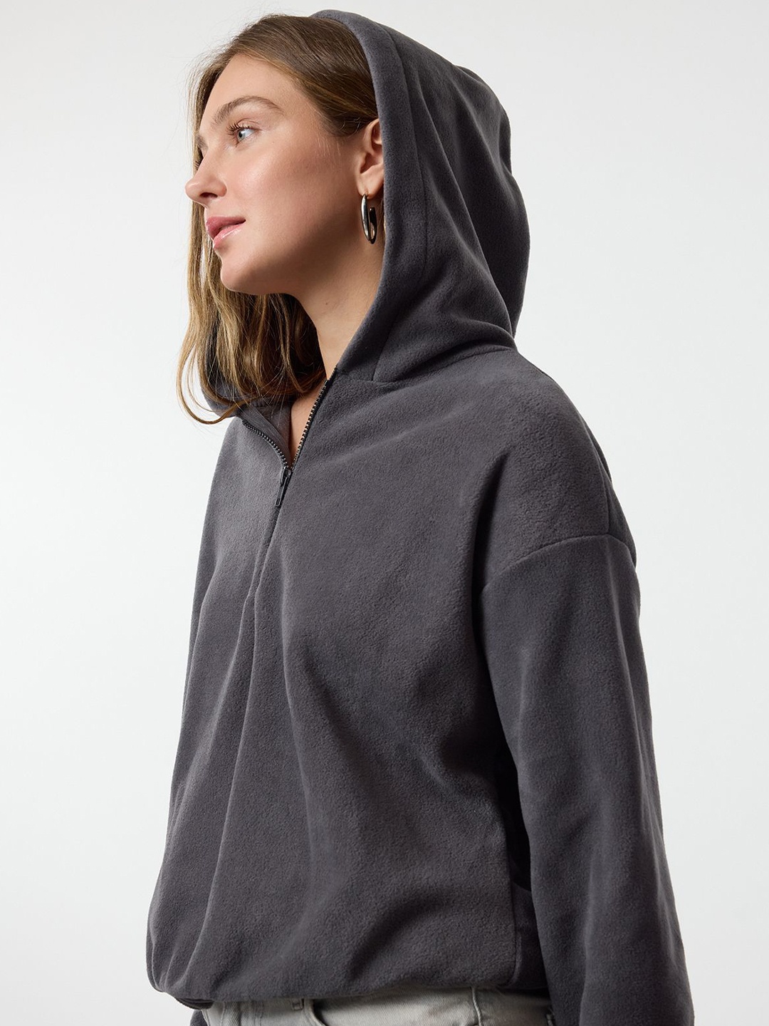 

Trendyol Women Sweatshirt, Na