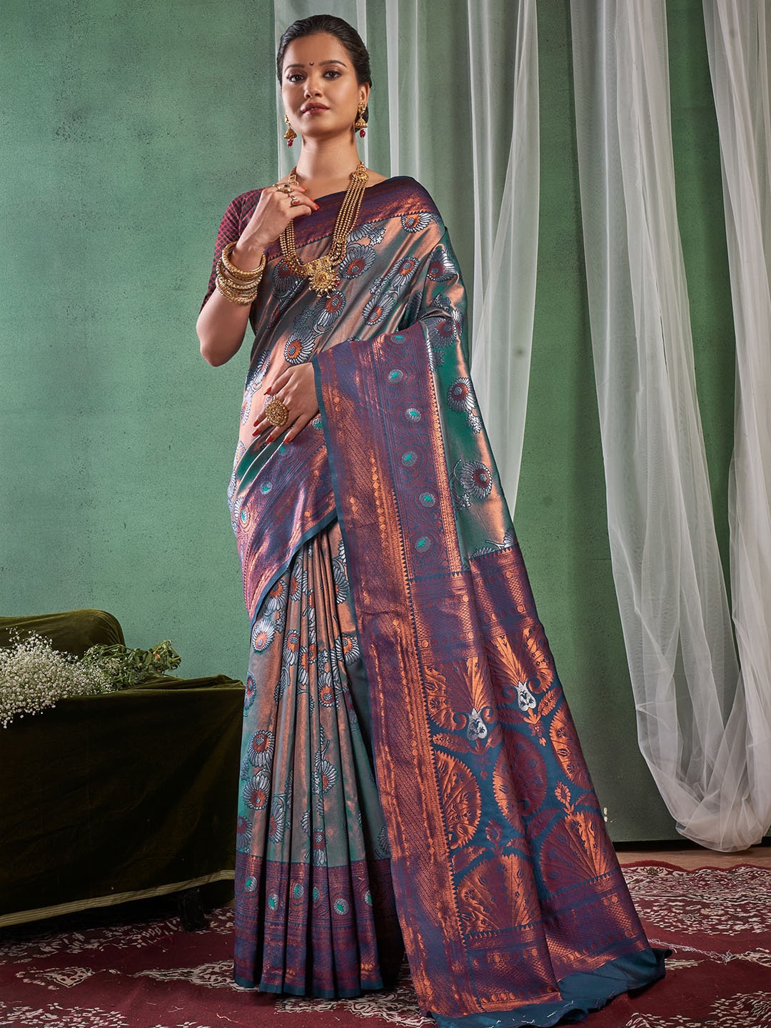 

Wuxi Woven Design Zari Pure Silk Banarasi Saree, Sea green