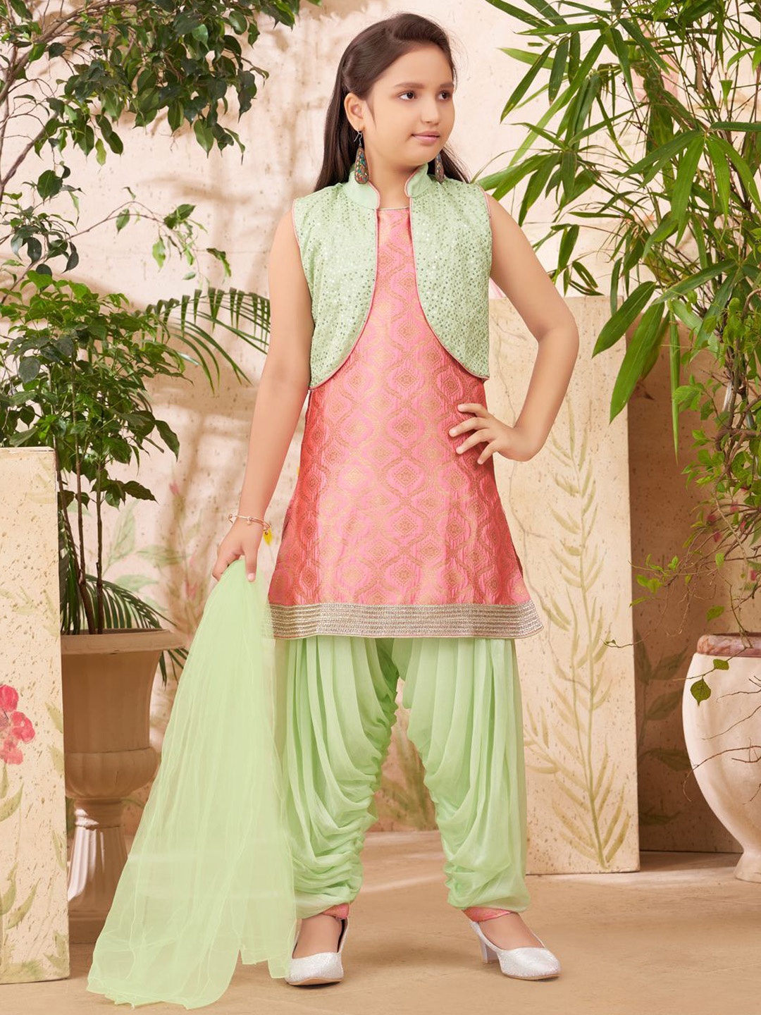 

BAESD Girls Embroidered Regular Sequinned Kurta with Patiala & With Dupatta, Pink