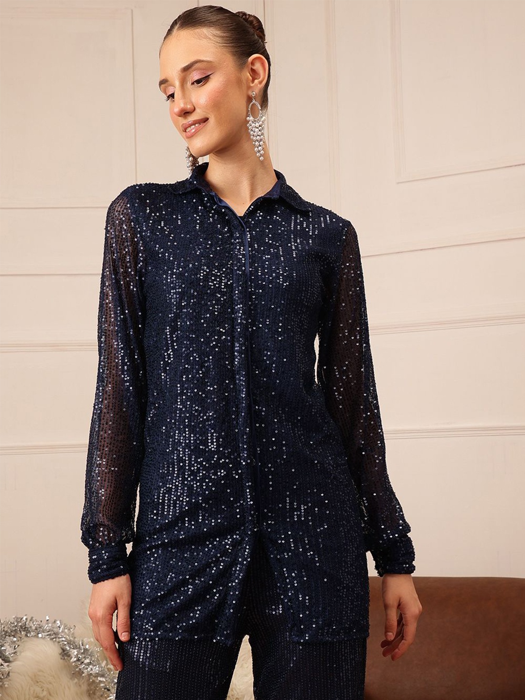 

The Roadster Lifestyle Co Self Design Textured Embellished Boxy Fit Longline Shirt, Blue