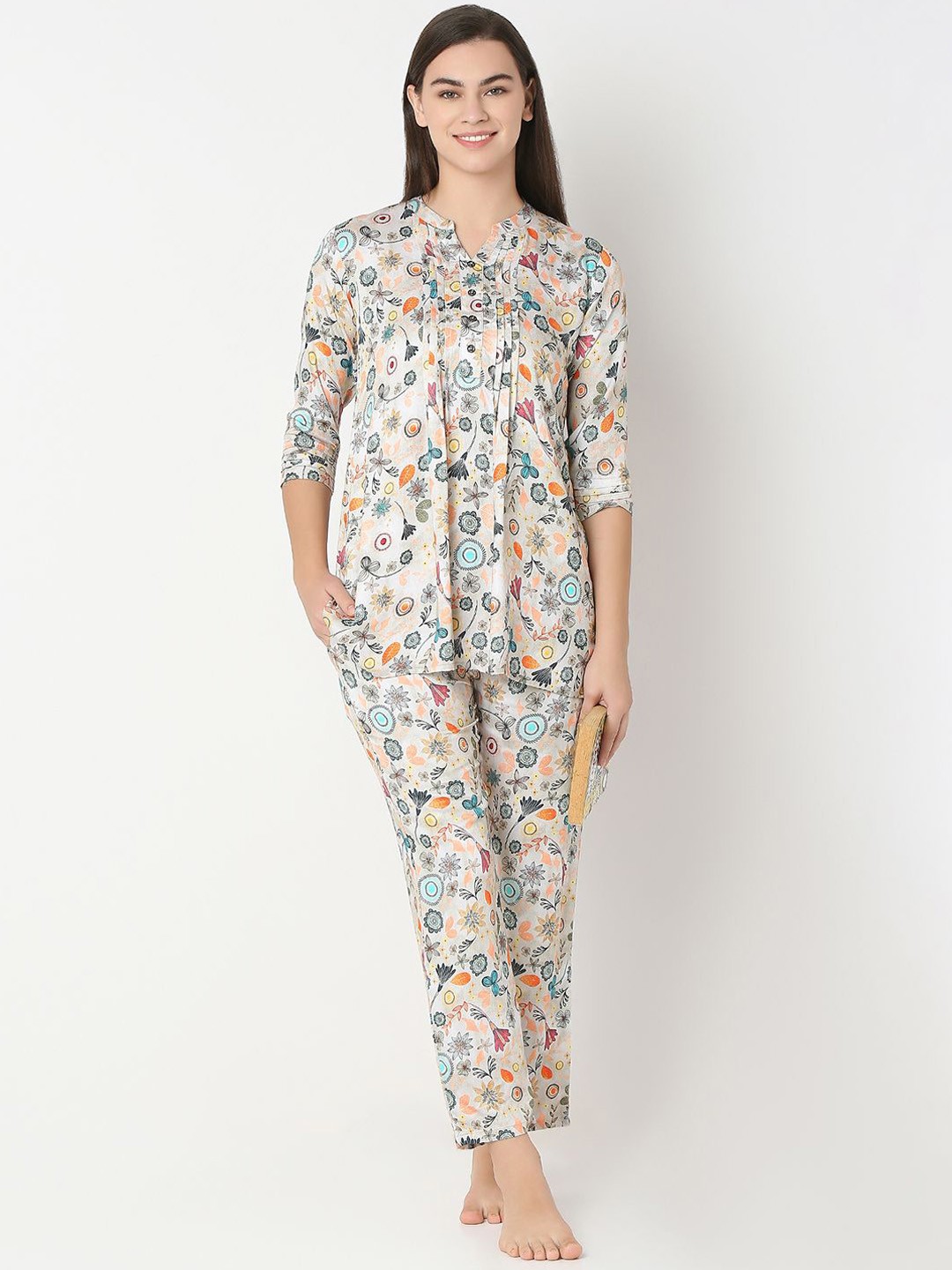 

Juliet Women Ethnic Motifs Printed Night suit, Yellow