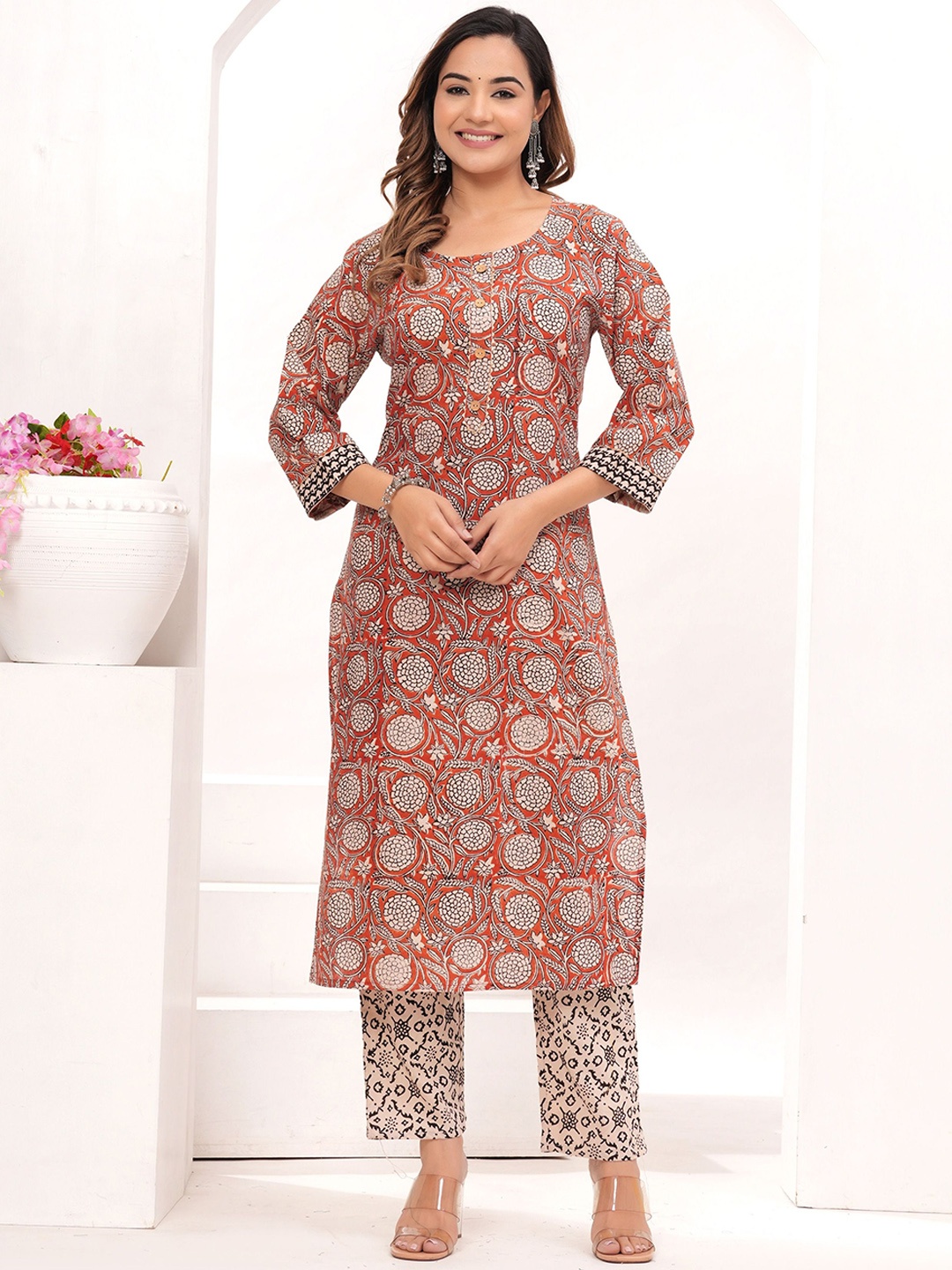 

VASUPRADA Women Floral Printed Regular Kurta with Trousers & With Dupatta, Brown