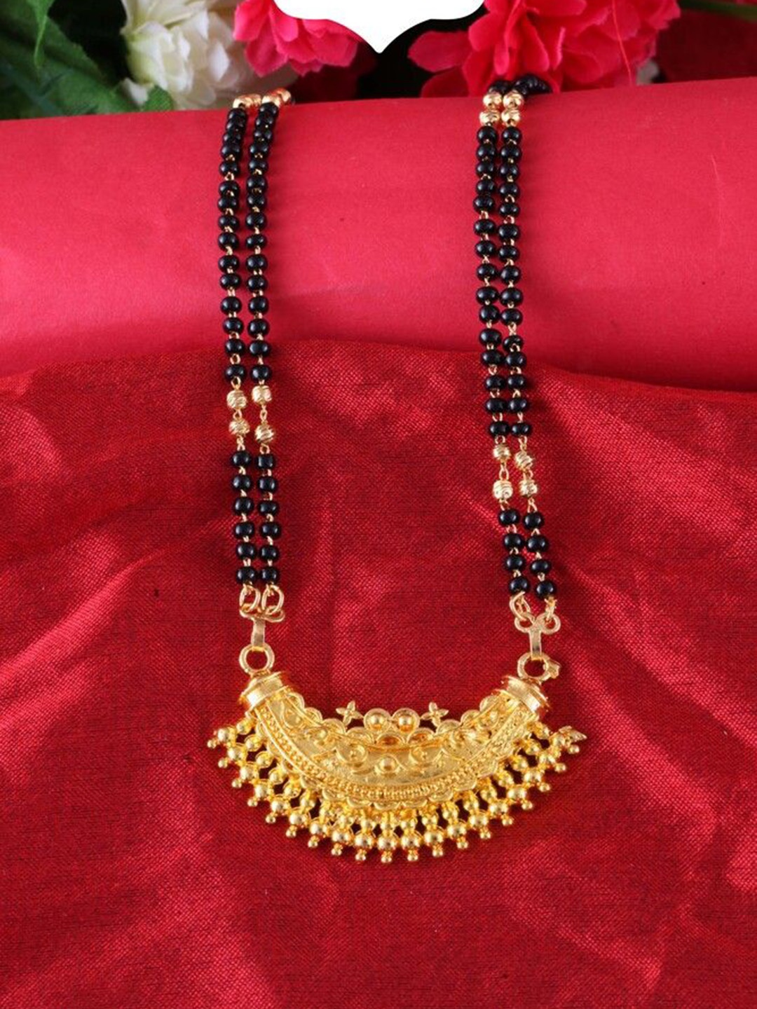 

DIVASTRI Gold-Plated Artificial Beads Mangalsutra