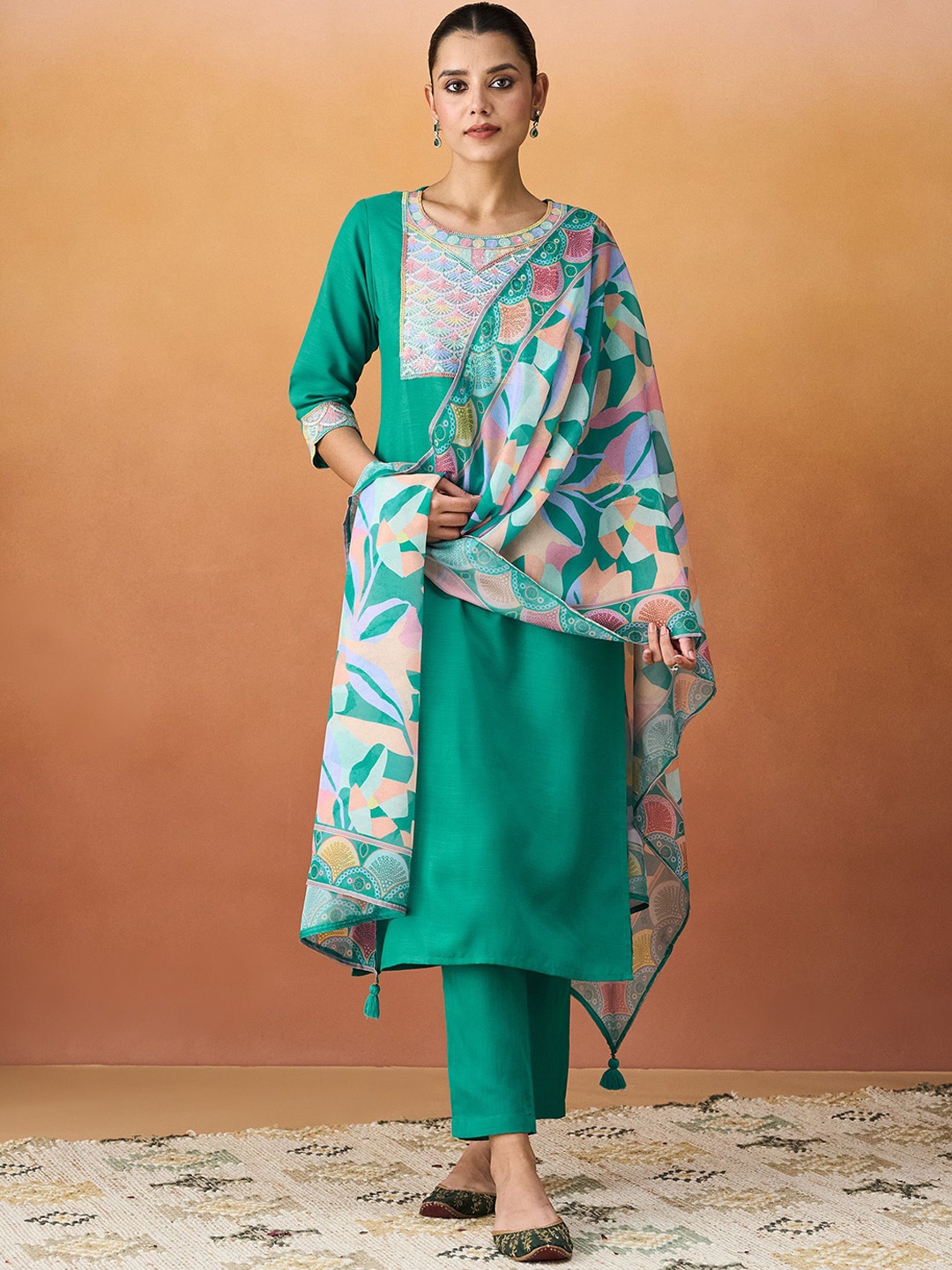

KALINI Women Ethnic Motifs Yoke Design Regular Sequinned Kurta with Trousers & With Dupatta, Sea green