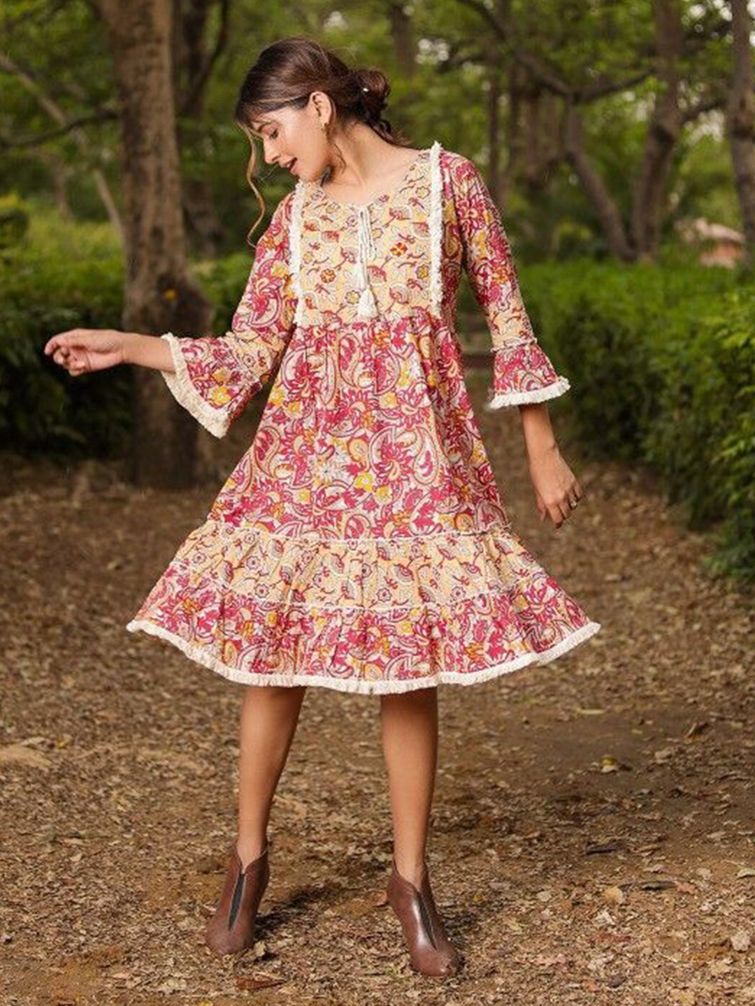 

Chandbaali Print Flared Sleeve Kaftan Dress, Multi