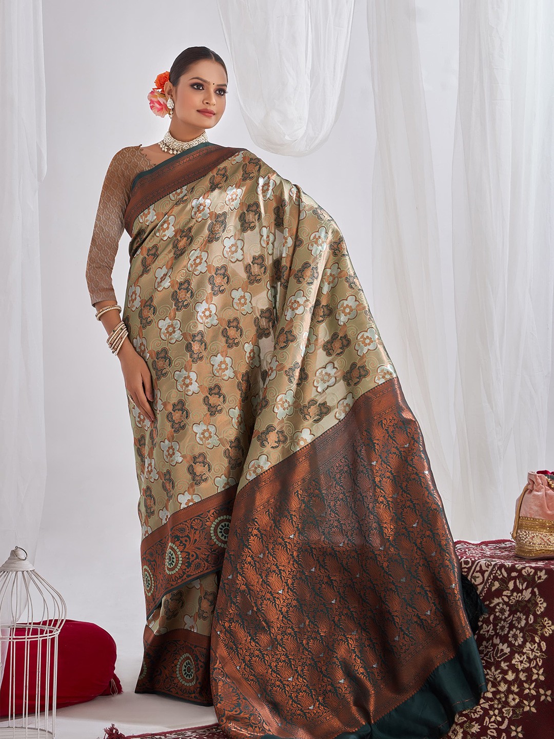 

Wuxi Woven Design Zari Pure Silk Banarasi Saree, Sea green