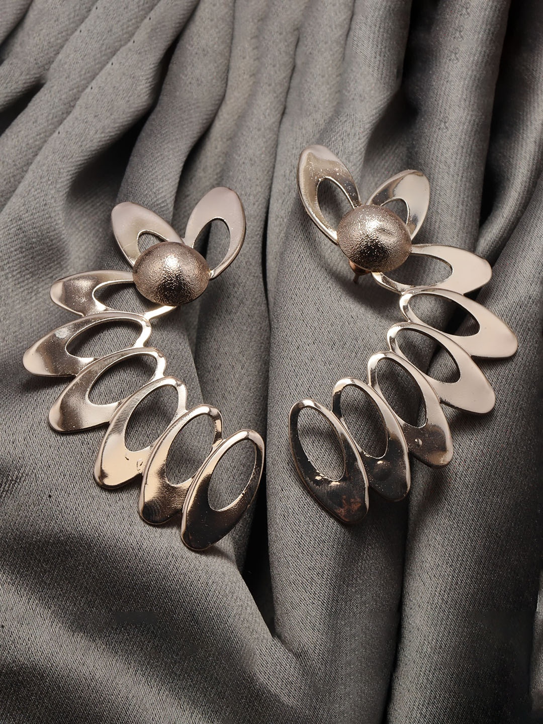 

Maansh Rose Gold-Plated Contemporary Drop Earrings