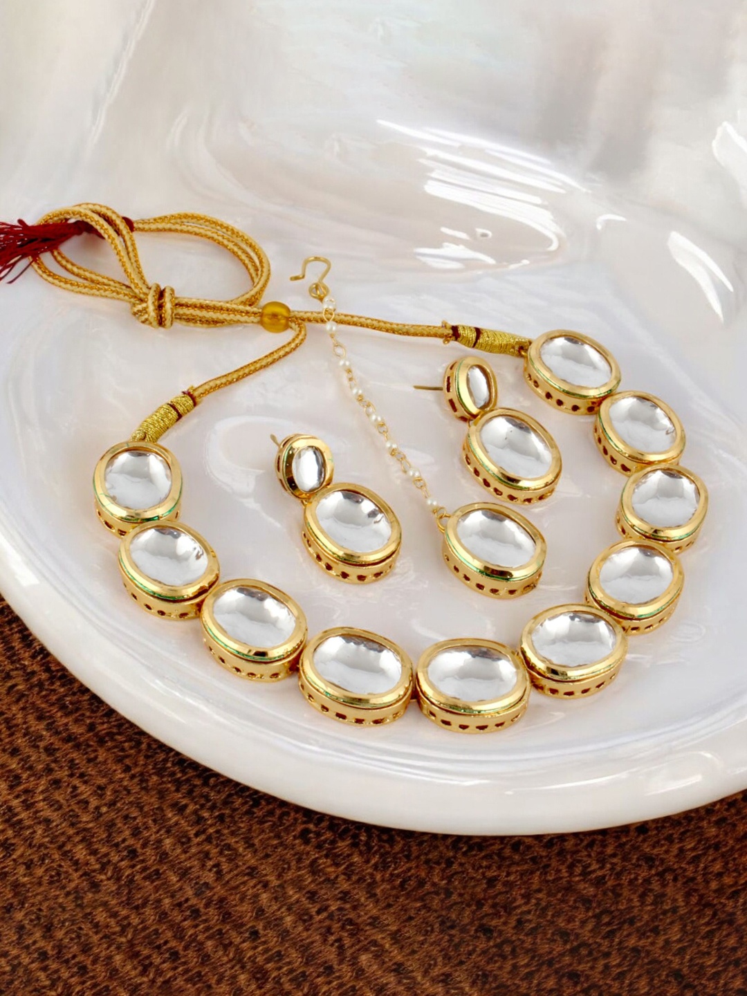 

LUCKY JEWELLERY 18K Gold-Plated Kundan-Studded Jewellery Set