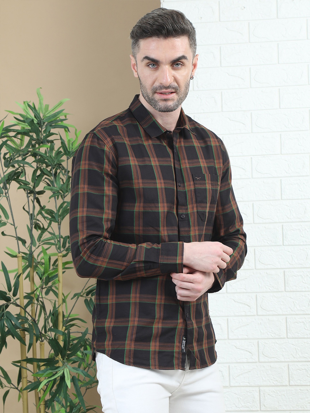 

RIGS AND RAGS Men Classic Tartan Checks Opaque Checked Casual Shirt, Brown