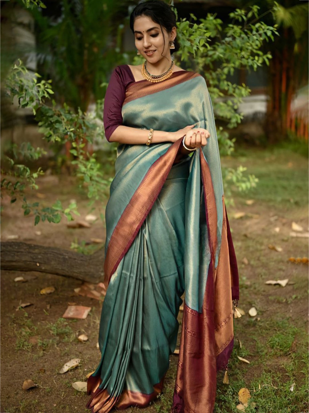

Wuxi Woven Design Zari Pure Silk Banarasi Saree, Sea green