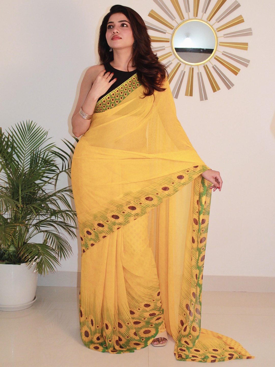 

Sitanjali Floral Pure Georgette Bagh Saree, Yellow