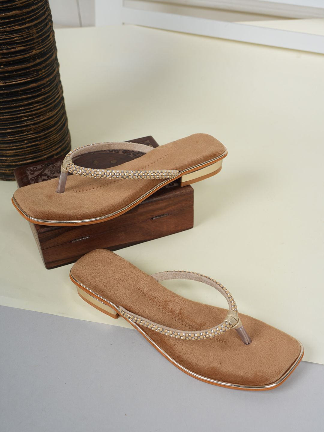 

SAPATOS Women T-Strap Flats, Beige