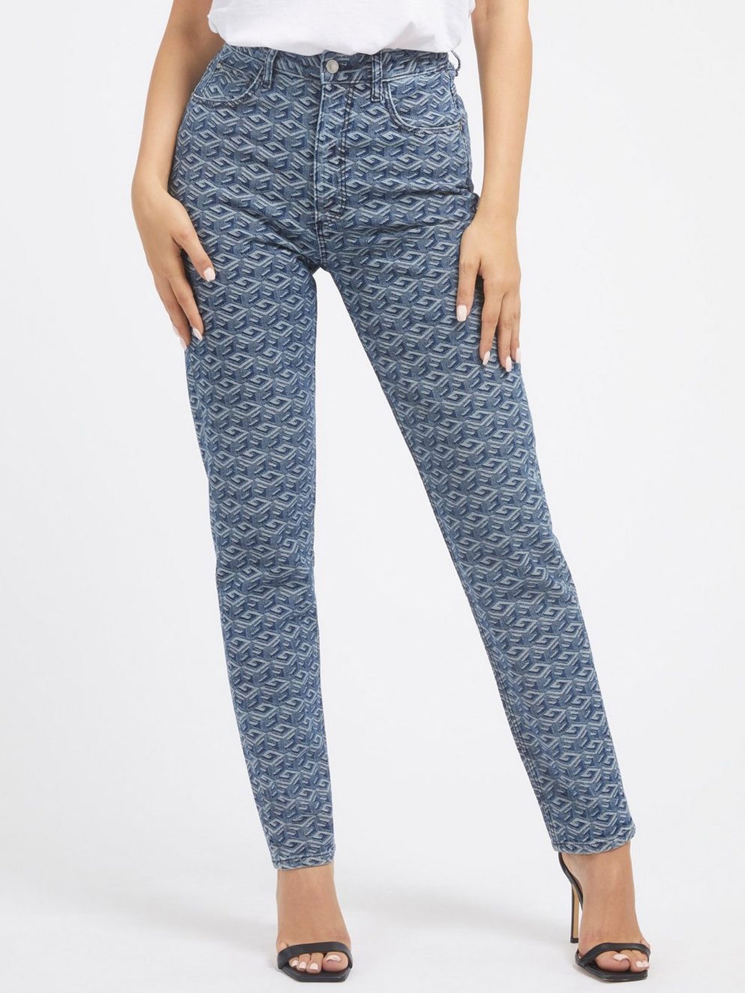 

GUESS Women Relaxed Fit High-Rise Low Distress Jeans, Blue