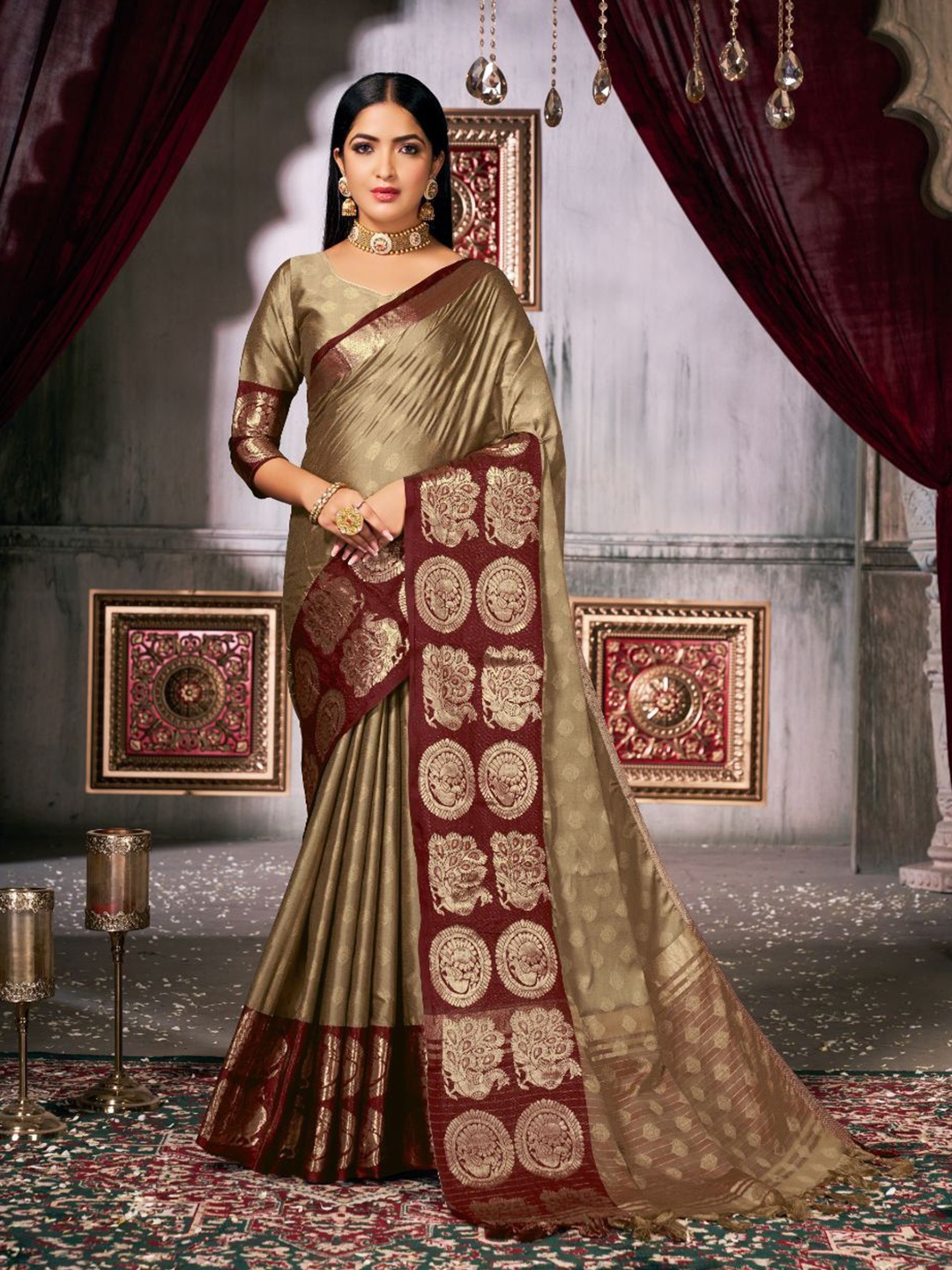 

Wuxi Woven Design Zari Pure Silk Banarasi Saree, Cream