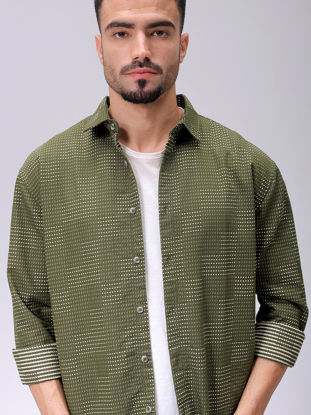 

The Indian Garage Co Men Relaxed Fit Dobby Textured Resortwear Shirt, Green