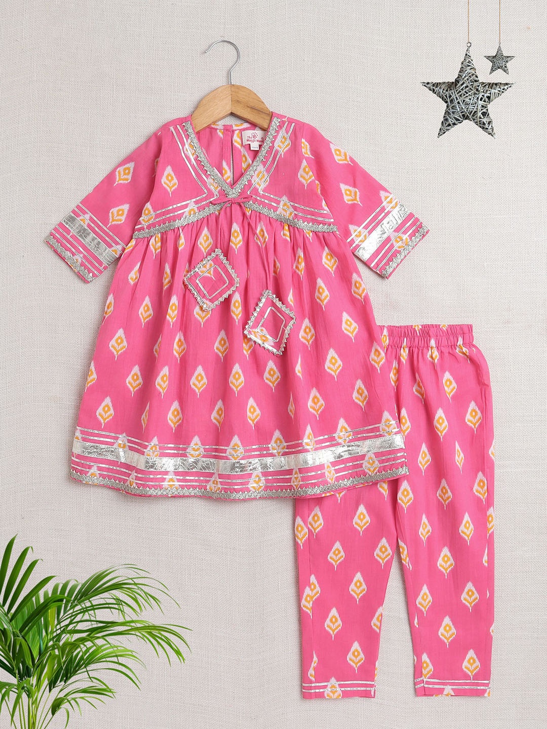 

The Magic Wand Girls Ethnic Motifs Printed Regular Gotta Patti Pure Cotton Kurta with Salwar, Pink