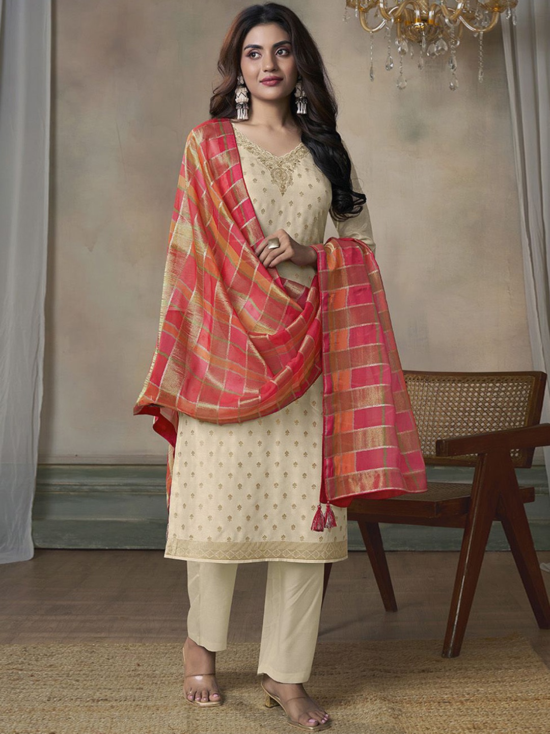 

Seerat Women Ethnic Motifs Embroidered Regular Pure Silk Kurta with Trousers & With Dupatta, Cream