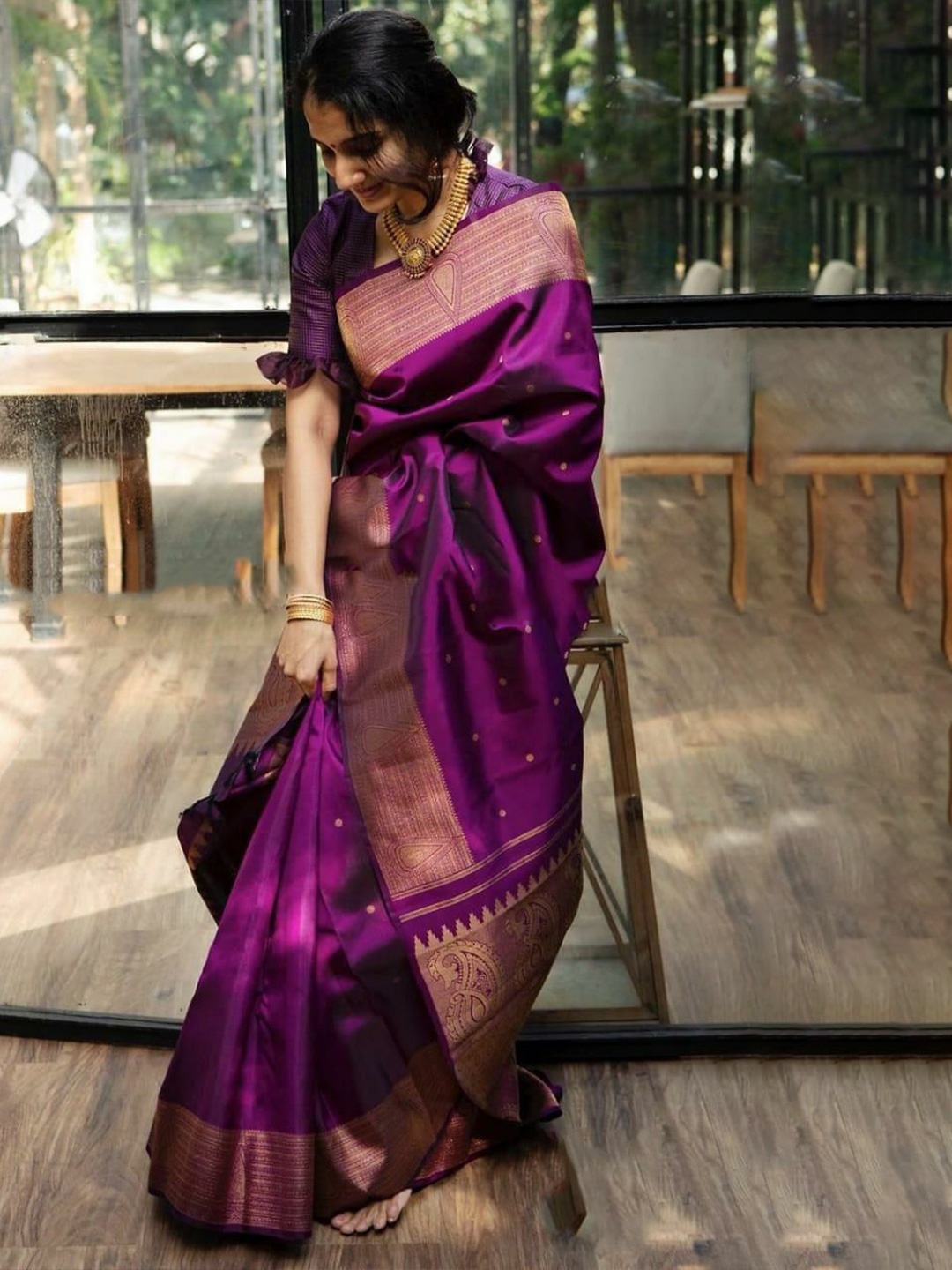 

Wuxi Woven Design Zari Pure Silk Banarasi Saree, Purple