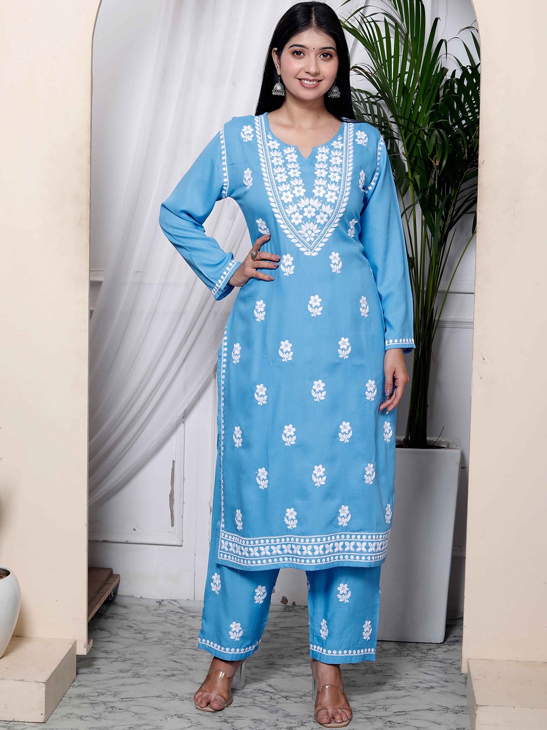 

MIRAVAN Women Floral Embroidered Regular Chikankari Pure Cotton Kurta with Palazzos, Blue