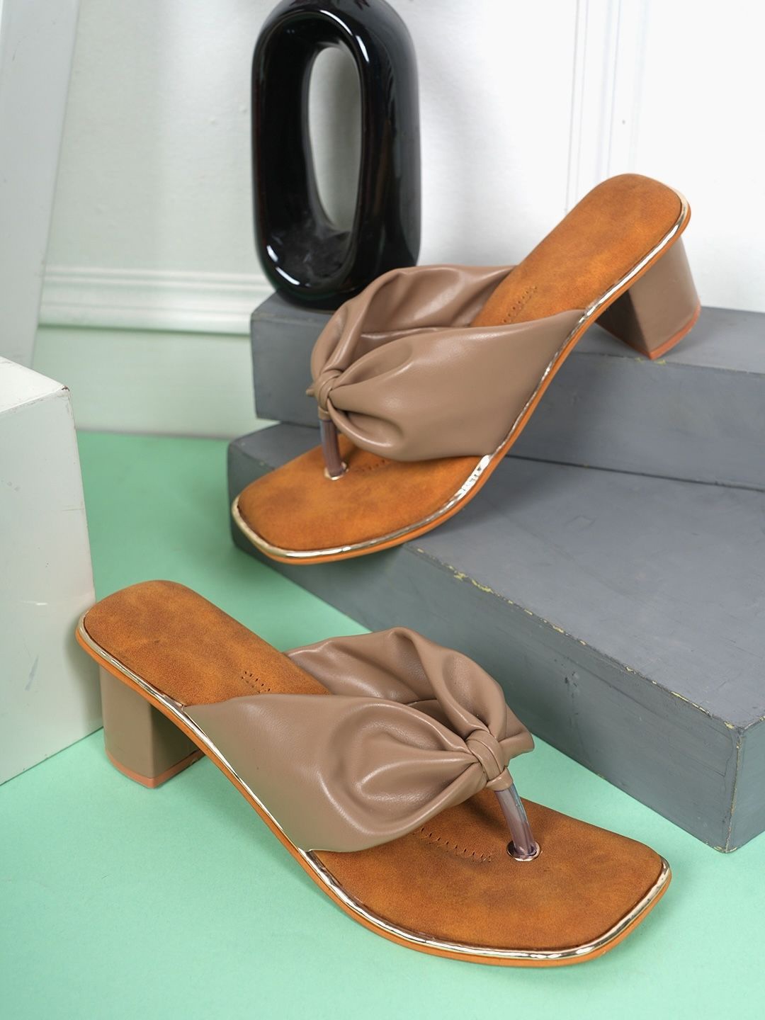

SAPATOS Block Sandals, Beige