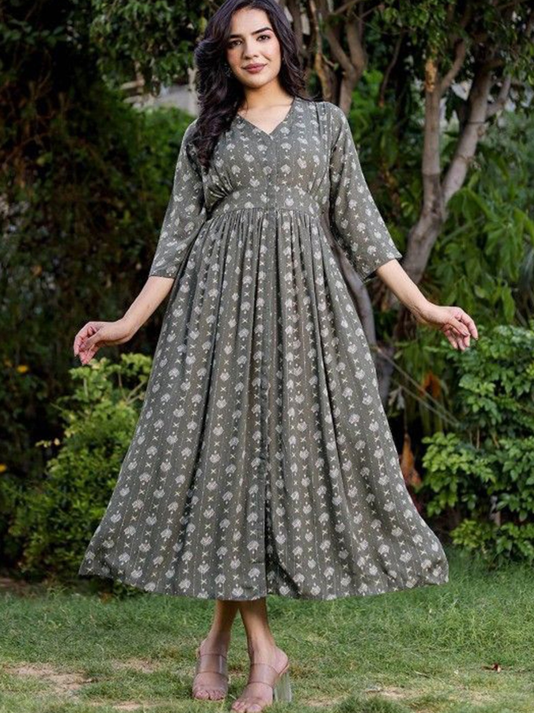 

Chandbaali Ethnic Motifs Print Fit & Flare Midi Dress, Green