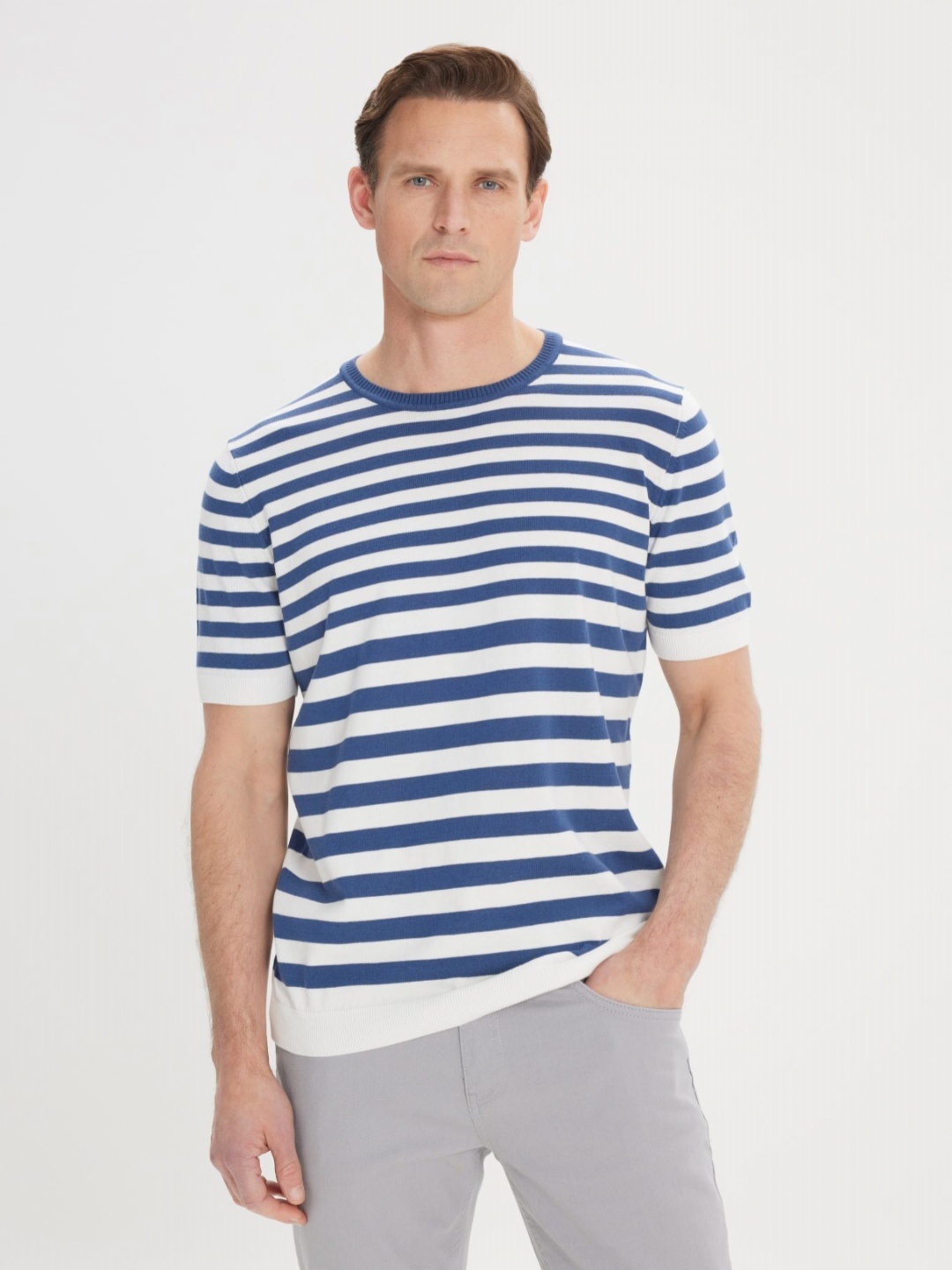 

Trendyol Men Striped Pockets T-shirt, Na