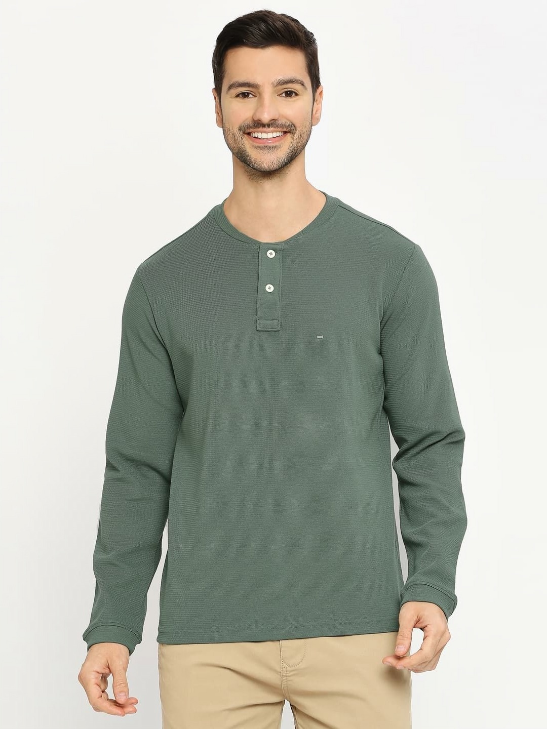 

Basics Men Henley Neck Slim Fit T-shirt, Green