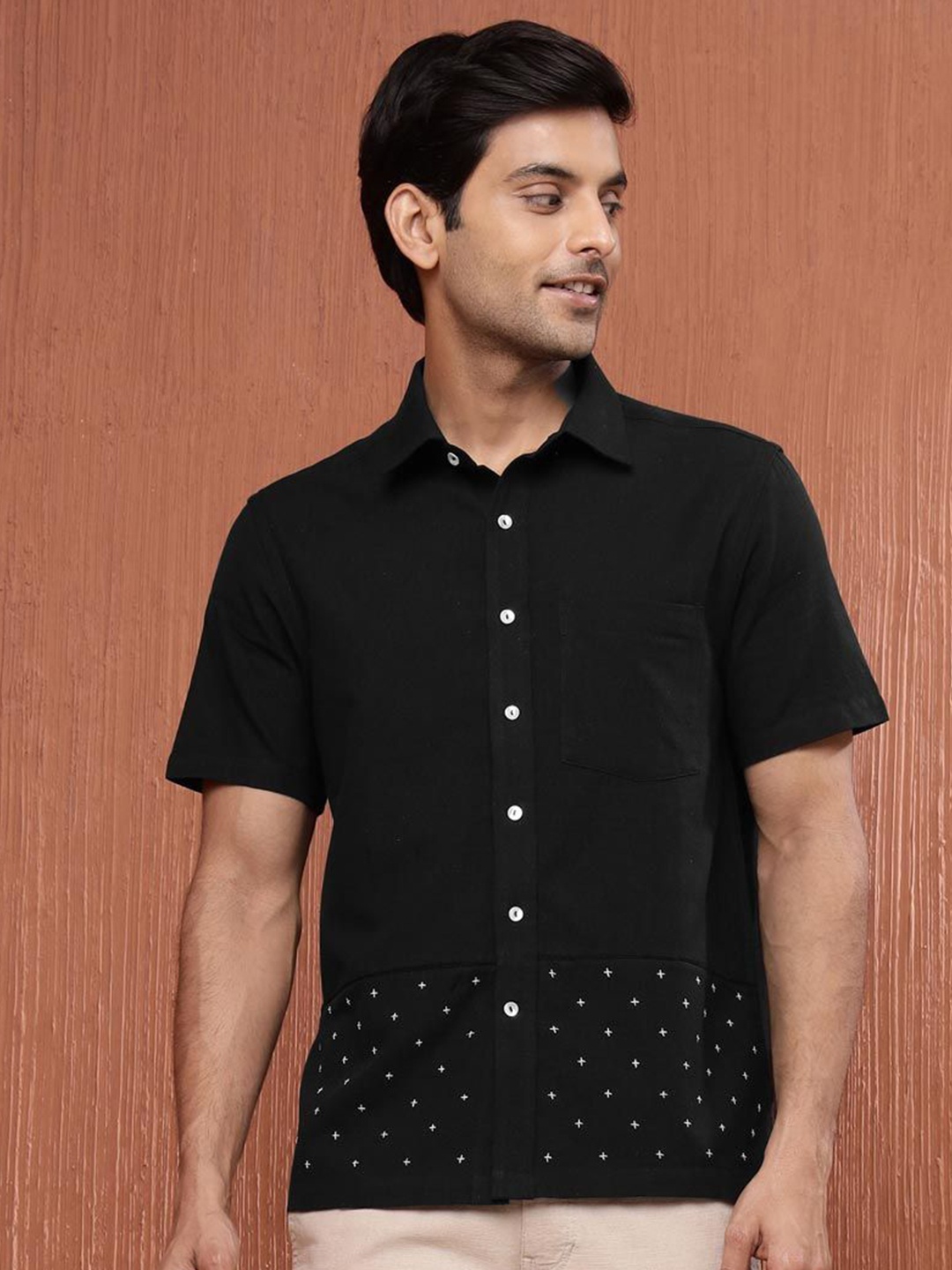 

Fabindia Men Opaque Party Shirt, Black