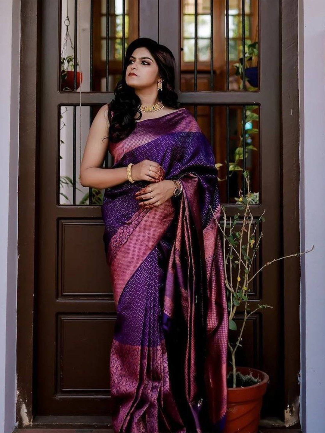 

Wuxi Woven Design Pure Silk Heavy Work Banarasi Saree, Purple