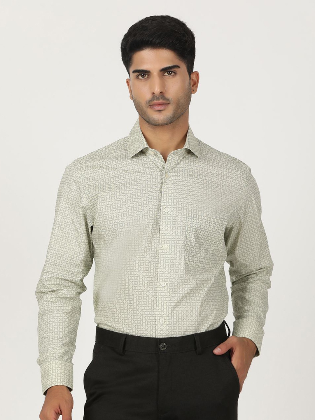 

Greenfibre Men Slim Fit Opaque Printed Formal Shirt, Green