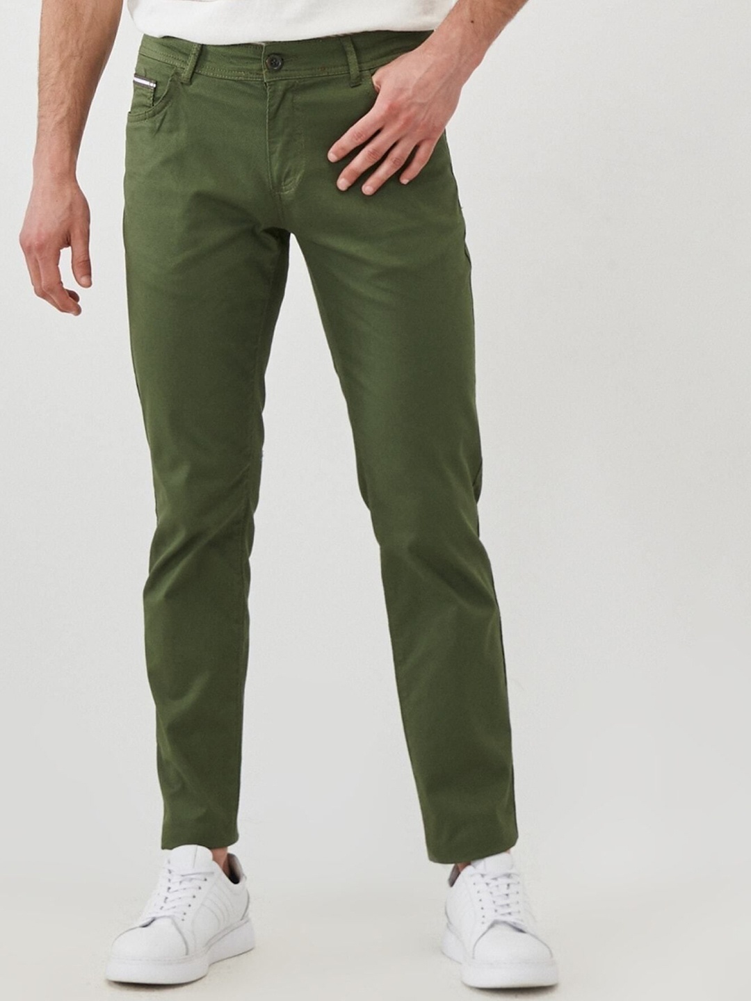 

Trendyol Men Trousers, Na