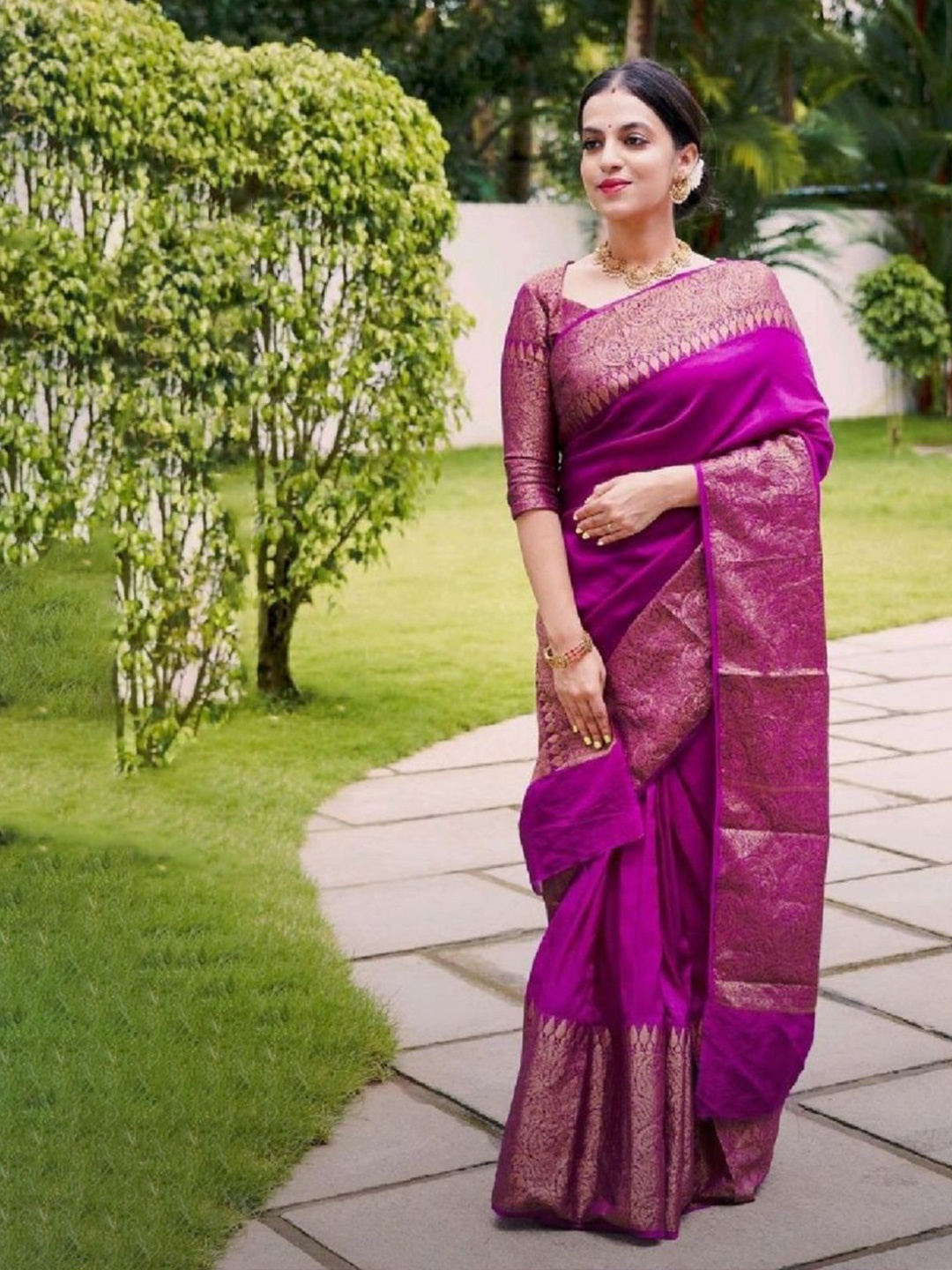 

Wuxi Zari Pure Silk Banarasi Saree, Pink