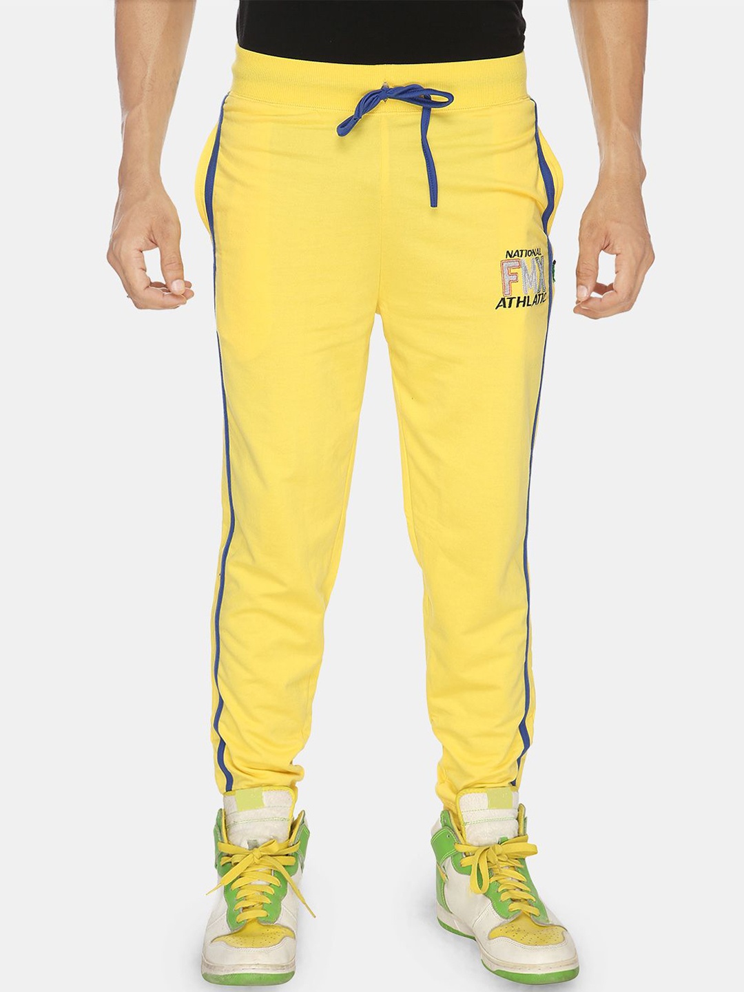 

FILMAX ORIGINALS Men Pure Cotton Relaxed-Fit Mid-Rise Joggers, Yellow