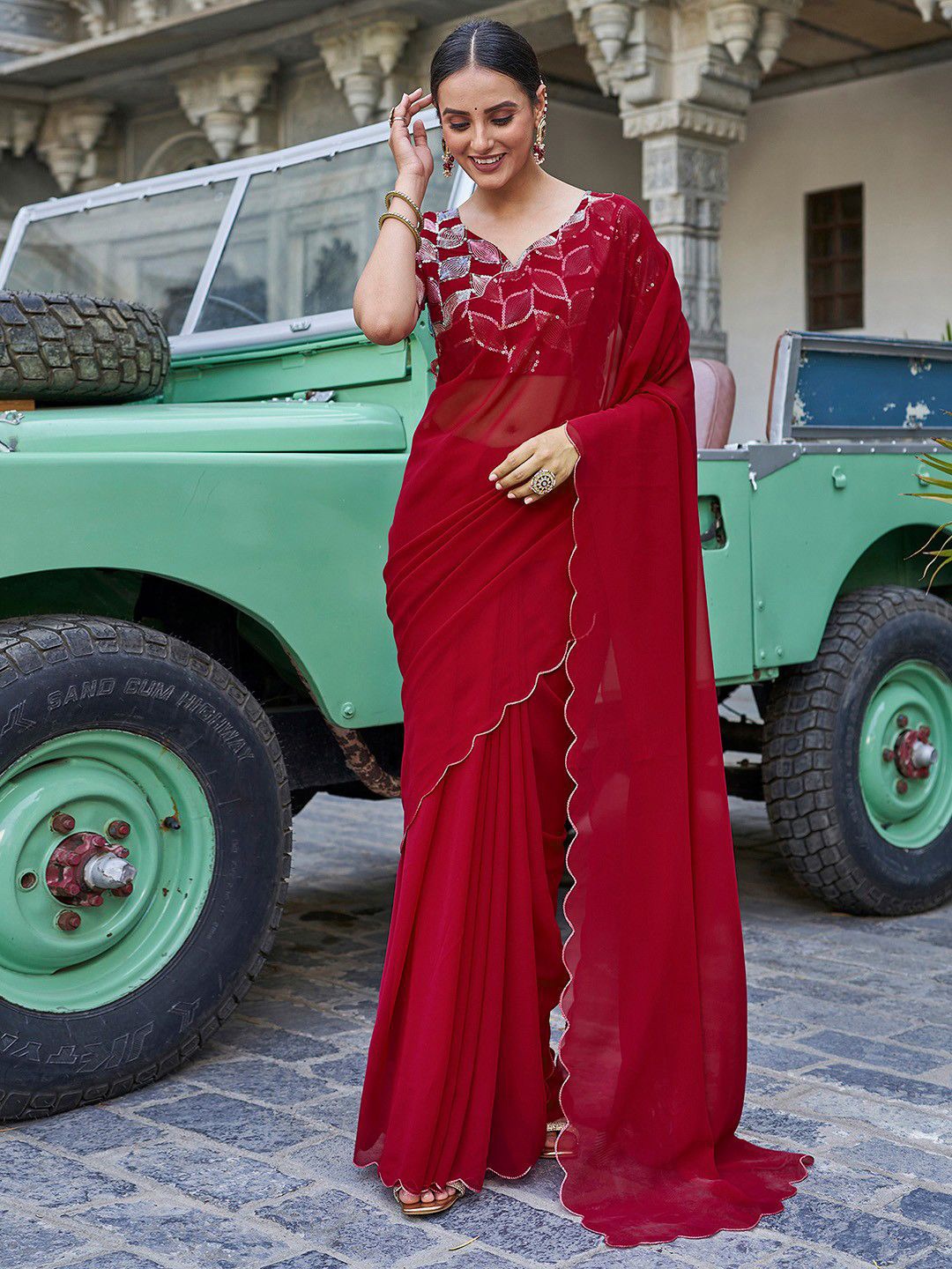 

SWADESI STUFF Floral Sequinned Pure Georgette Saree, Red