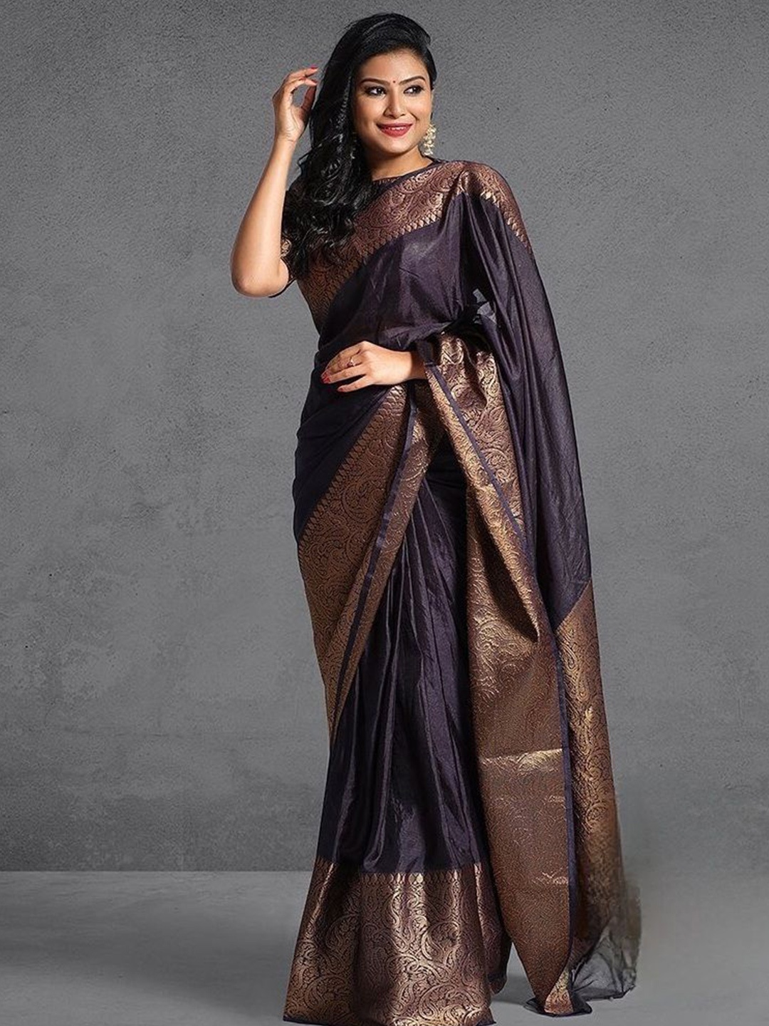 

Wuxi Woven Design Zari Pure Silk Banarasi Saree, Black