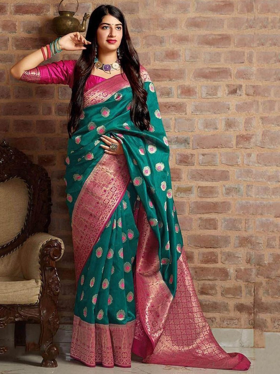 

Wuxi Woven Design Zari Pure Silk Banarasi Saree, Teal