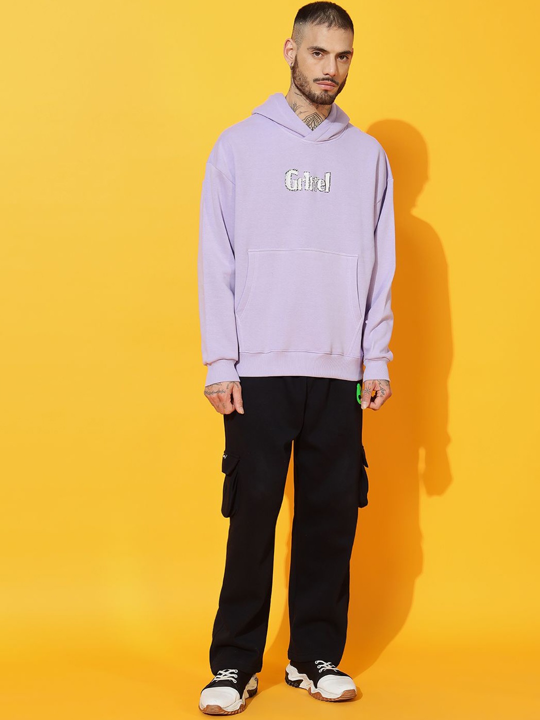 

GRIFFEL Men Printed Oversized Hooded Sweatshirt & Trackpants, Lavender