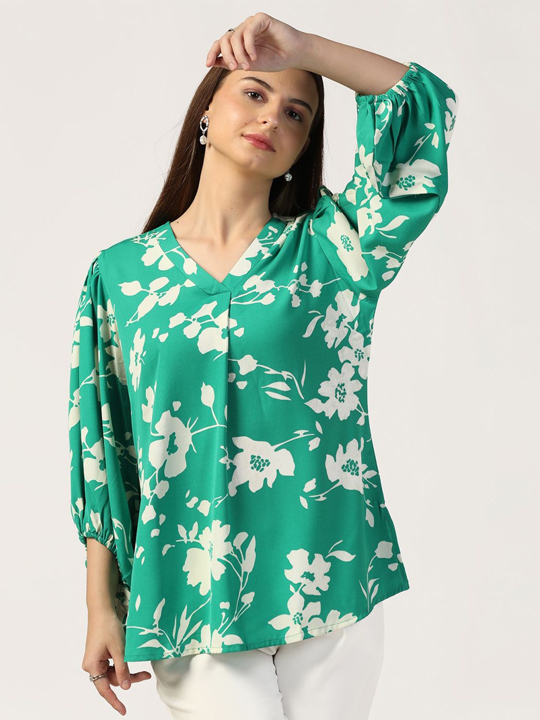 

Mustard Women Floral Printed V-Neck Top, Green