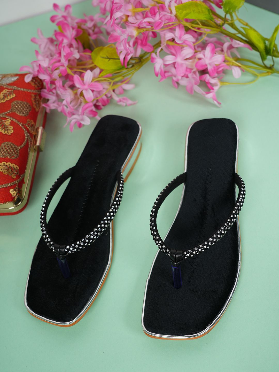 

SAPATOS Women T-Strap Flats, Black
