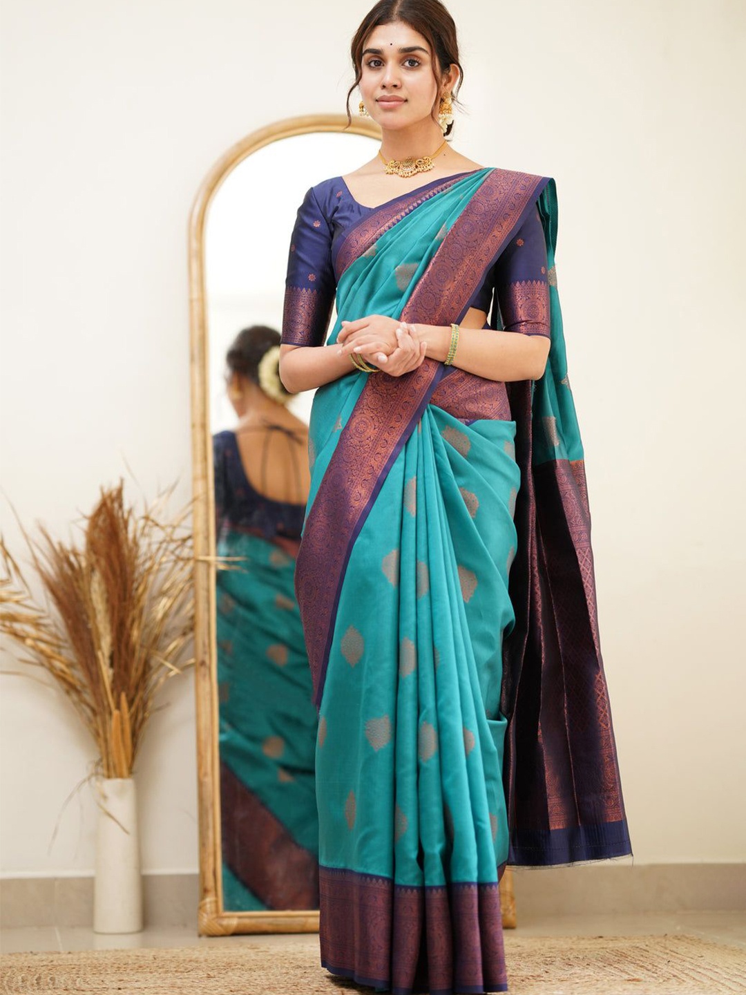 

Wuxi Woven Design Zari Pure Silk Ready to Wear Banarasi Saree, Sea green
