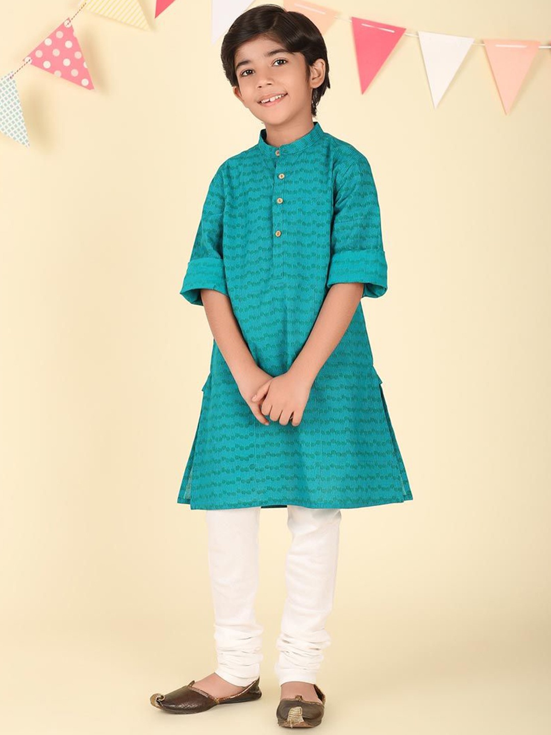 

Fabindia Boys Ethnic Motifs Printed Thread Work Kurta, Teal