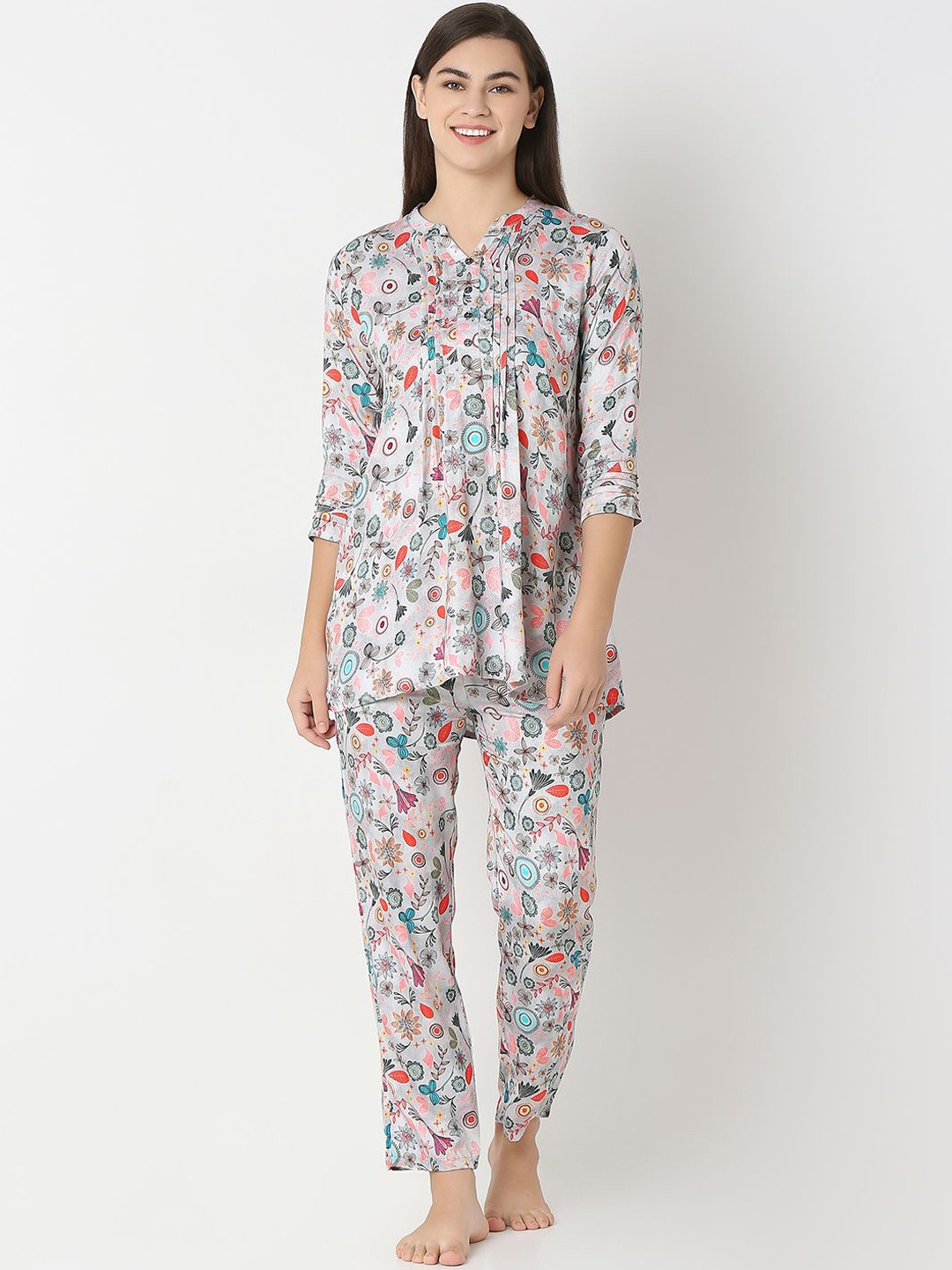 

Juliet Women Floral Printed Night suit, White
