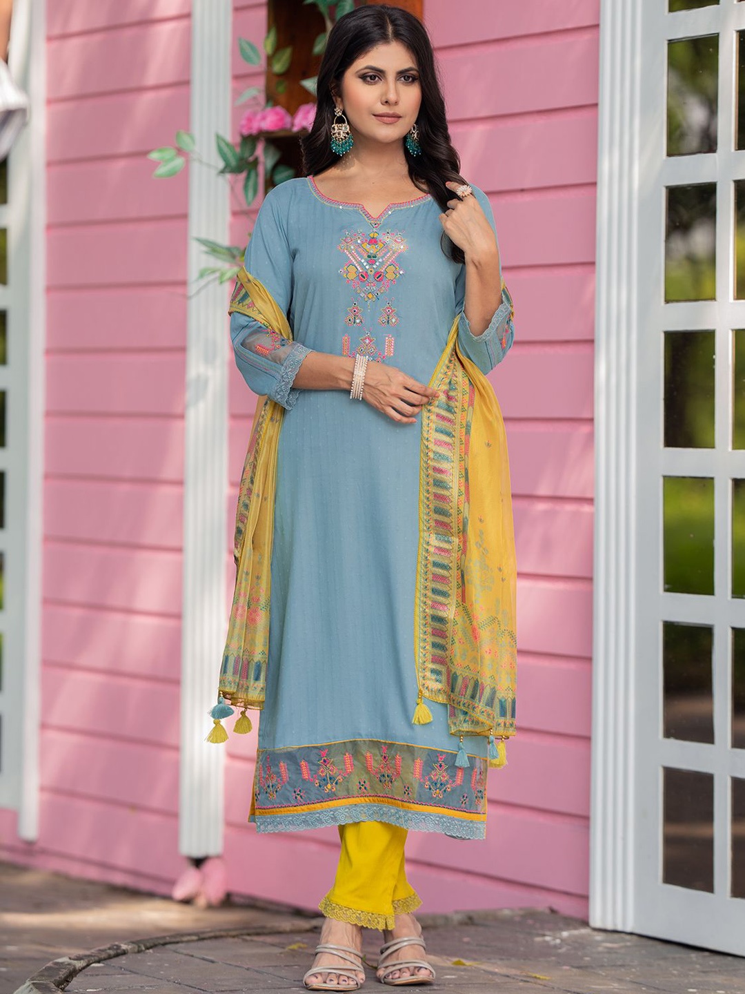 

MITTOO Women Ethnic Motifs Embroidered Regular Sequinned Kurta with Trousers & With Dupatta, Blue